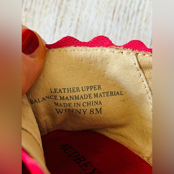 Audrey Brook Winny Suede Flats - Picture 7 of 8